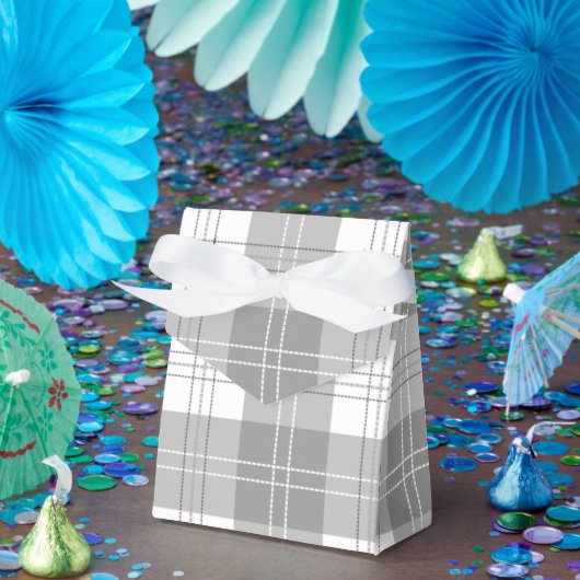 Schwarz-weißer Büffel-Karo Geschenkschachtel (Party)