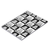 Schwarz-weißer Cake-Checker-Blockdruck Notizblock (Linke Seite)
