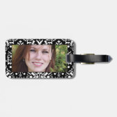 Schwarz-weißer Damast mit lila Band und Herz Gepäckanhänger (Rückseite horizontal)