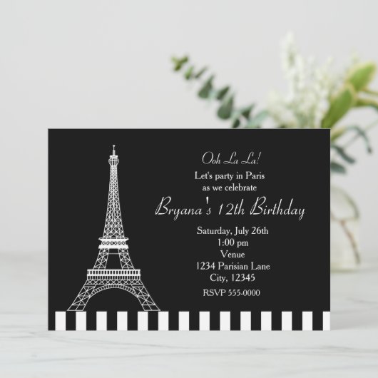 Schwarz-weißer Eiffelturm Paris Party Einladung (Stehend Vorderseite)