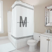 Schwarz-weißer Elegantenname Anfangsmonogramm Duschvorhang (Beispiel)