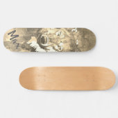 Schwarz-weißer Grauwolf abstrakt Skateboard (Horizontal)
