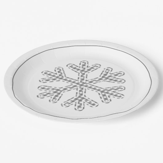 Schwarz-weißer Karierter Urlaub Snowflakes Weihnac Pappteller (Schrägansicht)