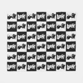 Schwarz-weißer Katzenmonogramm-Block Fleecedecke (Vorderseite (Horizontal))