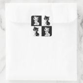 Schwarz-weißer Katzenmonogramm-Block Quadratischer Aufkleber (Tasche)