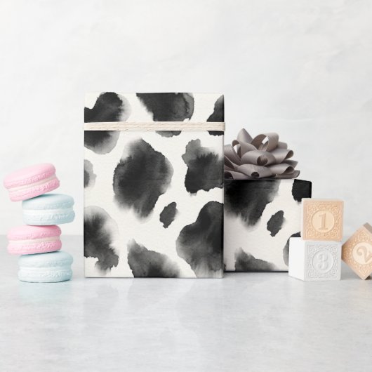 Schwarz-weißer Kuhdruck-Muster Geschenkpapier (Babyparty)