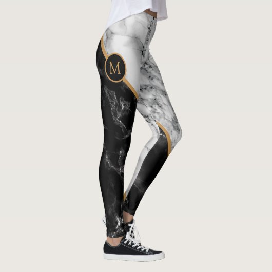 Schwarz-weißer Marmor Leggings Ihr Brief (Rechts)