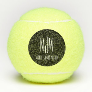 Schwarz-weißer Name des Monogramms Tennisbälle