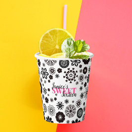 Schwarz-weißer Niedlicher Blumenstrauß 16 Personal Pappbecher