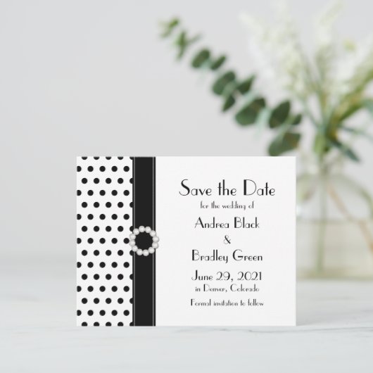 Schwarz-weißer Polka Dot Wedding Save the Date (Stehend Vorderseite)