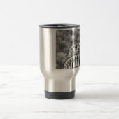 Schwarz-weißer Schießturm von Pisa Italien Reisebecher (Mittel)