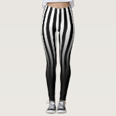 Schwarz-weißer Streifen in schwarzen Leggings (Vorderseite)