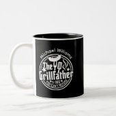Schwarz-weißer Vater Personalisiert GRILLEN Grillv Zweifarbige Tasse (Links)