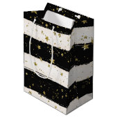 Schwarz-weißer Watercolor Stripes Mittlere Geschenktüte (Vorderseite Schrägansicht)