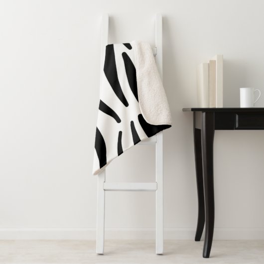 Schwarz-weißer Zebradruck in mädchenhaftem Stil Sherpadecke (Beispiel)