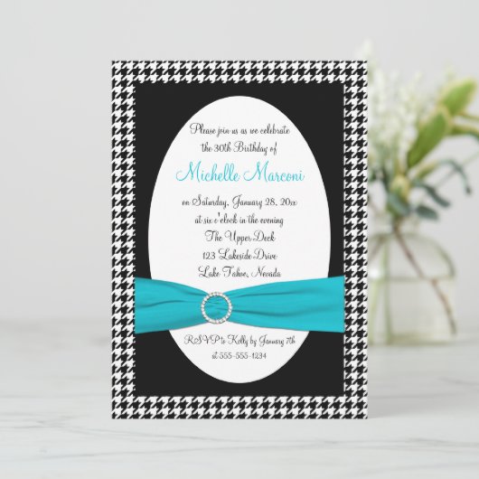 Schwarz-weißes Aqua Hahnentrittmuster 30. Geburtst Einladung (Stehend Vorderseite)