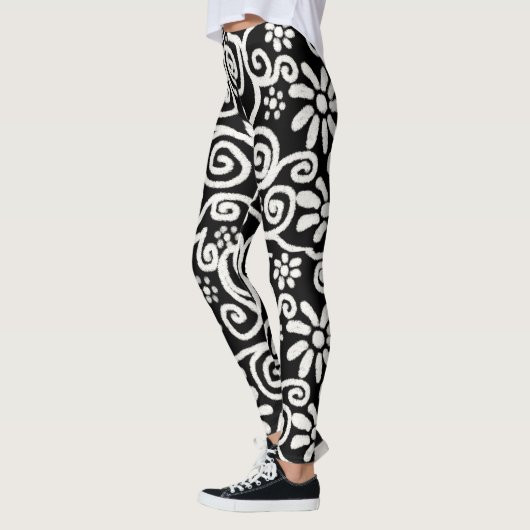 Schwarz-weißes Blumenmuster und Wirbel Blume Blume Leggings (Links)