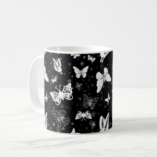 Schwarz-weißes Butterfly-Illustrations-Muster Kaffeetasse (Vorderseite Links)