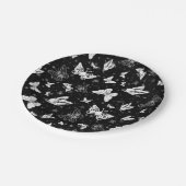 Schwarz-weißes Butterfly-Illustrations-Muster Pappteller (Schrägansicht)