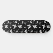 Schwarz-weißes Butterfly-Illustrations-Muster Skateboard (Horizontal)