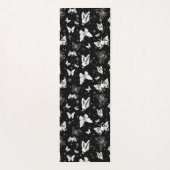 Schwarz-weißes Butterfly-Illustrations-Muster Yogamatte (Rückseite)