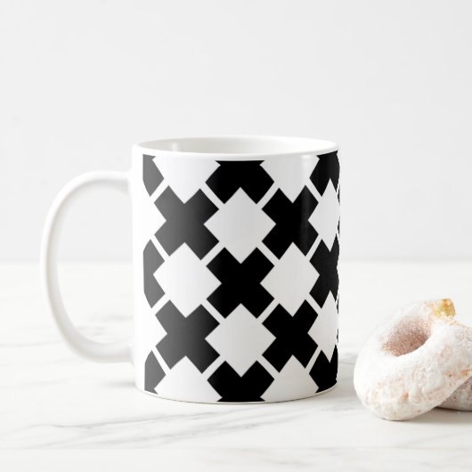 Schwarz-weißes Diagonal-Rustikales Linienmuster Kaffeetasse (Mit Donut)
