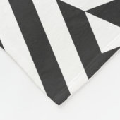 Schwarz-weißes Diamantmuster Fleecedecke (Ecke)