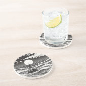 Schwarz-weißes einsames Boot in Schwierigkeiten au Getränkeuntersetzer (Seite)