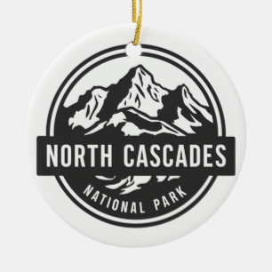 Schwarz-weißes Emblem im Nationalpark North Cascad Keramik Ornament