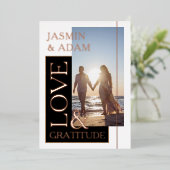 Schwarz-weißes Foto Hochzeit Liebe und Dankbarkeit Folieneinladung (Stehend vorne)