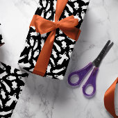 Schwarz-weißes Ghosts Halloween-Muster Geschenkpapier