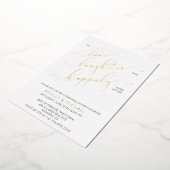 Schwarz-weißes Gold Script Probe Dinner Folieneinladung (Gedreht)