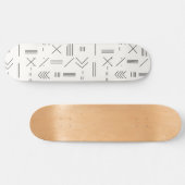 Schwarz-weißes Gorgees Modern Geometric Muster Skateboard (Horizontal)