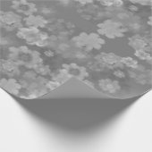 Schwarz-weißes graues Retro-Floral-Muster Geschenkpapier (Ecke)