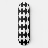 Schwarz-weißes Harlequin Diamonds-Musterdesign Skateboard (Vorderseite)