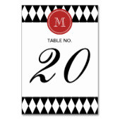Schwarz-weißes Harlequin-Muster, rotes Monogramm Tischnummer (Rückseite)