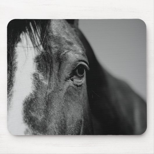 Schwarz-weißes Horseaugenkunstwerk Mousepad (Vorne)