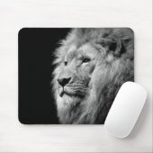 Schwarz-weißes Löwenportrait - Tierfotografie Mousepad (Mit Mouse)