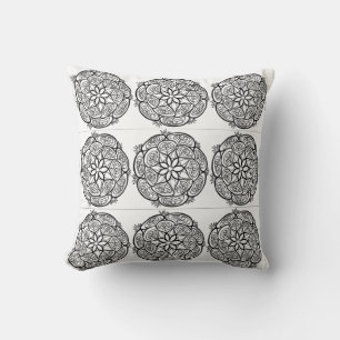 Schwarz-weißes Mandala-Kreismuster-Pillow Kissen