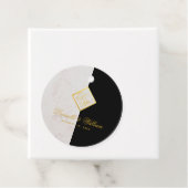 Schwarz-weißes Marmormongram Gold Elegante Hochzei Geschenkanhänger (Beispiel)