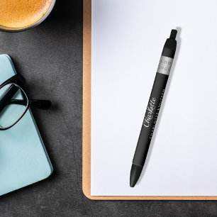 Schwarz-weißes mit Monogramm Firmenlogo Kugelschreiber