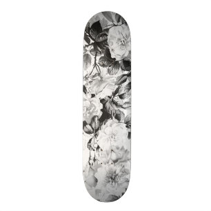 Schwarz-weißes modernes Watercolorland mit Blumen Skateboard