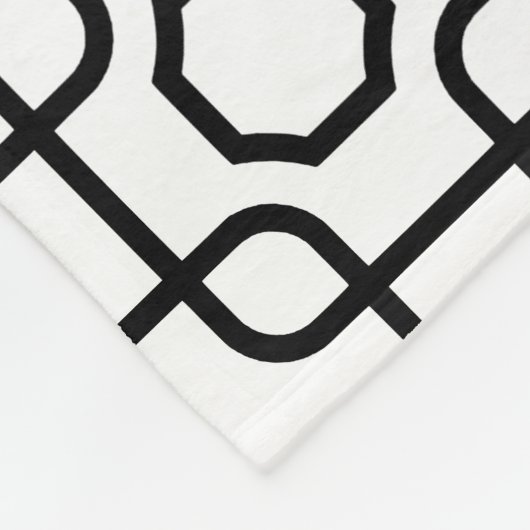 Schwarz-weißes monochromes geometrisches Muster Fl Fleecedecke (Ecke)