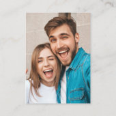 Schwarz-weißes Monogramm Foto QR Code Hochzeitssze Begleitkarte (Rückseite)