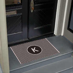 Schwarz-weißes Monogramm Zickzack Muster Fußmatte