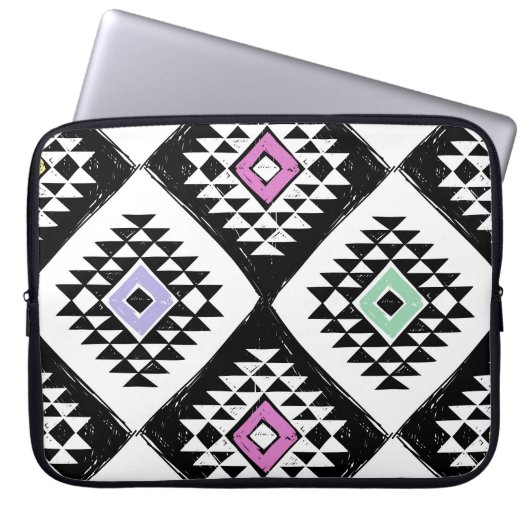 Schwarz-weißes Navajo Muster Laptopschutzhülle (Vorderseite)