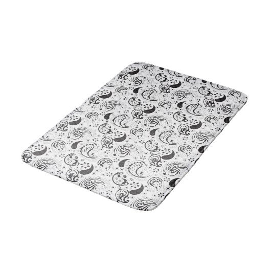 Schwarz-weißes Paisley-Muster – Elegante Textilkun Badematte (Schrägansicht)
