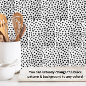 Schwarz-weißes Punktmuster Fliese