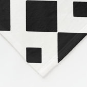 Schwarz-weißes Quadrat-Geometrie-Muster Fleecedecke (Ecke)