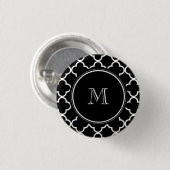 Schwarz-weißes Quatrefoil Muster, Ihr Monogramm Button (Vorne & Hinten)
